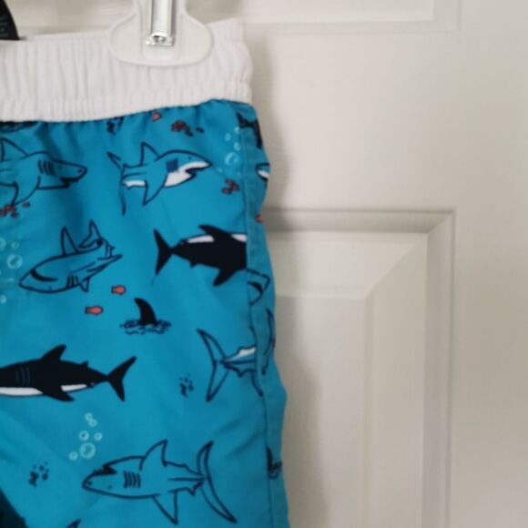 3/$15 George swim trunks size 6-12 m - Picture 3 of 4